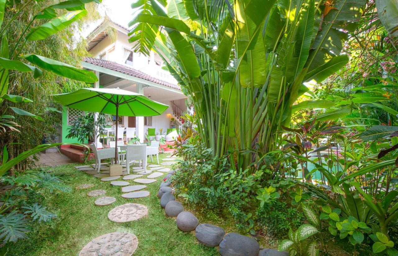 Villa Enjoy - Seminyak Center Exterior photo